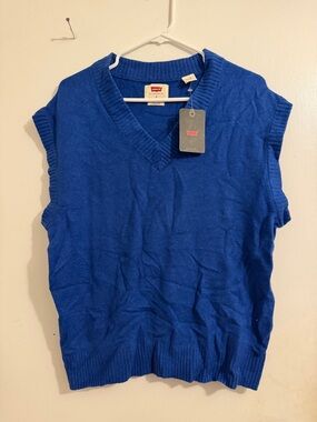 levi’s top